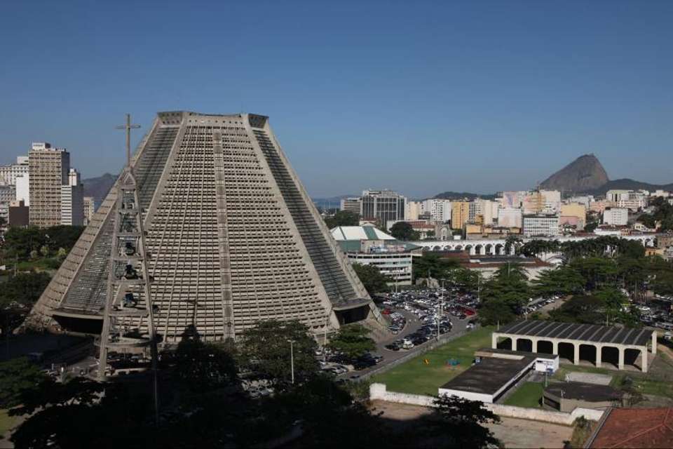 Boulevard Olimpico and Museum Of Tomorrow - Tangol Tours - Brazil - Image 4