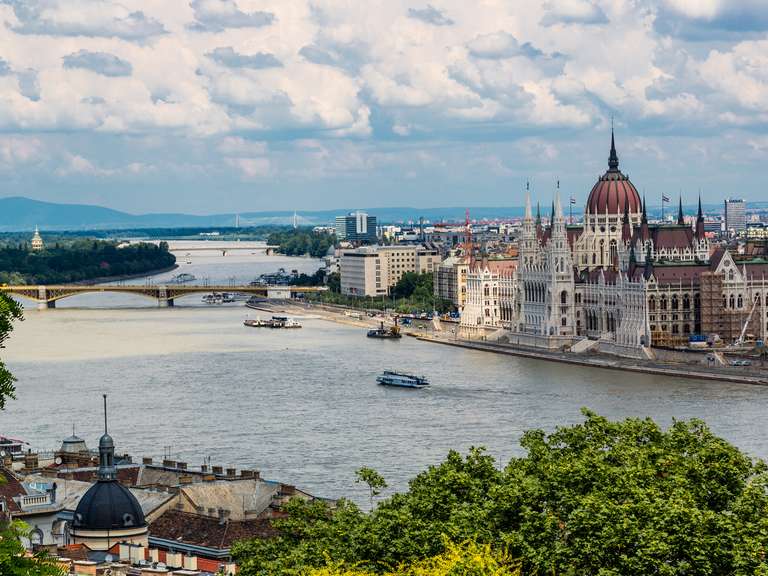 Budapest, Belgrade & Bled to Split - 13 days trip - alternative tour available