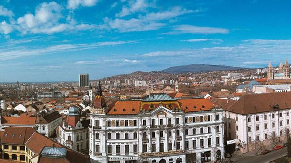 Budapest, the Pearl of the Danube (port-to-port cruise) - Tweet World Travel - Hungary - Image 6