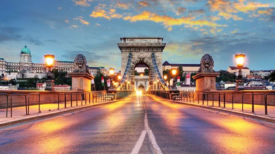 Budapest, the Pearl of the Danube (port-to-port cruise) - Tweet World Travel - Hungary - Image 8