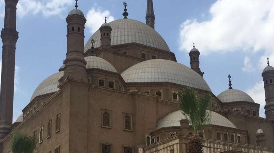BUDGET Day Tour to Cairo from Hurghada by Air - Emo Tours - Egypt - Image 2
