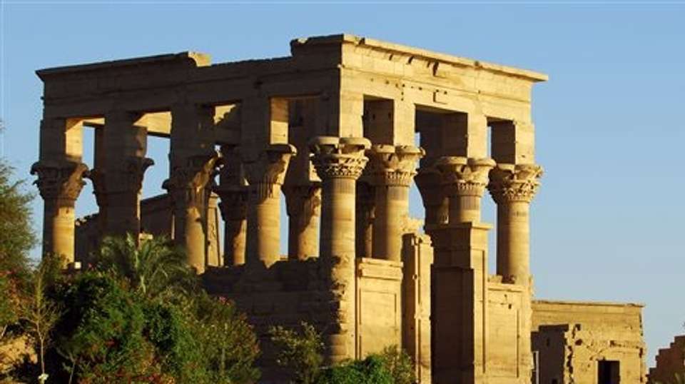 Budget Guided Day Tour - Visit Edfu Kom Ombo Temples  - Emo Tours - Egypt - Image 3