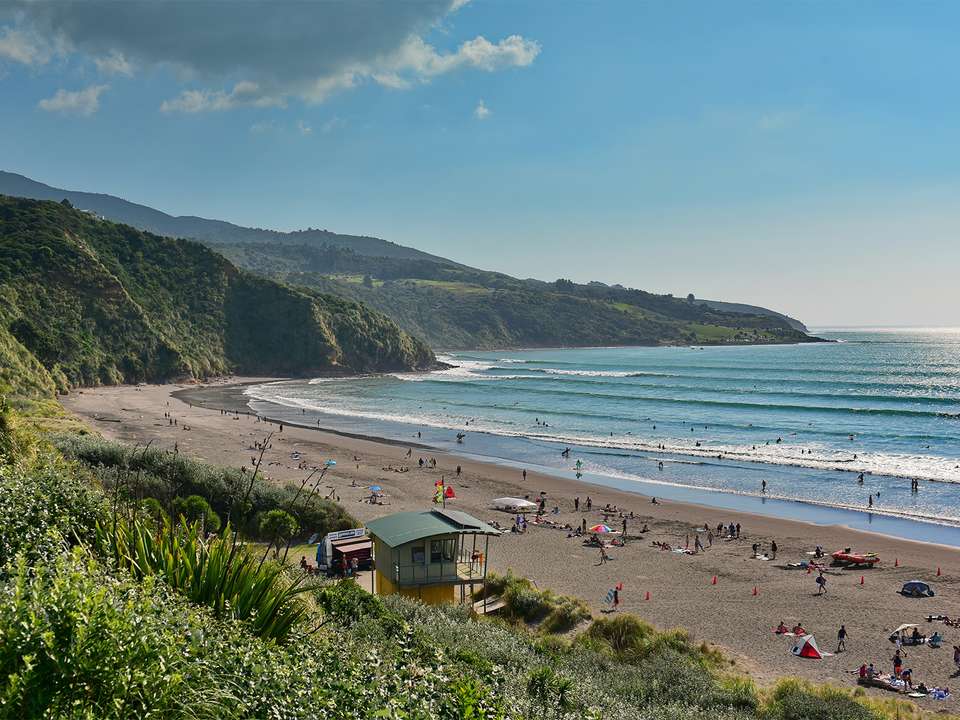 Budget North Island Adventure - 7 days - On The Go Tours - New Zealand