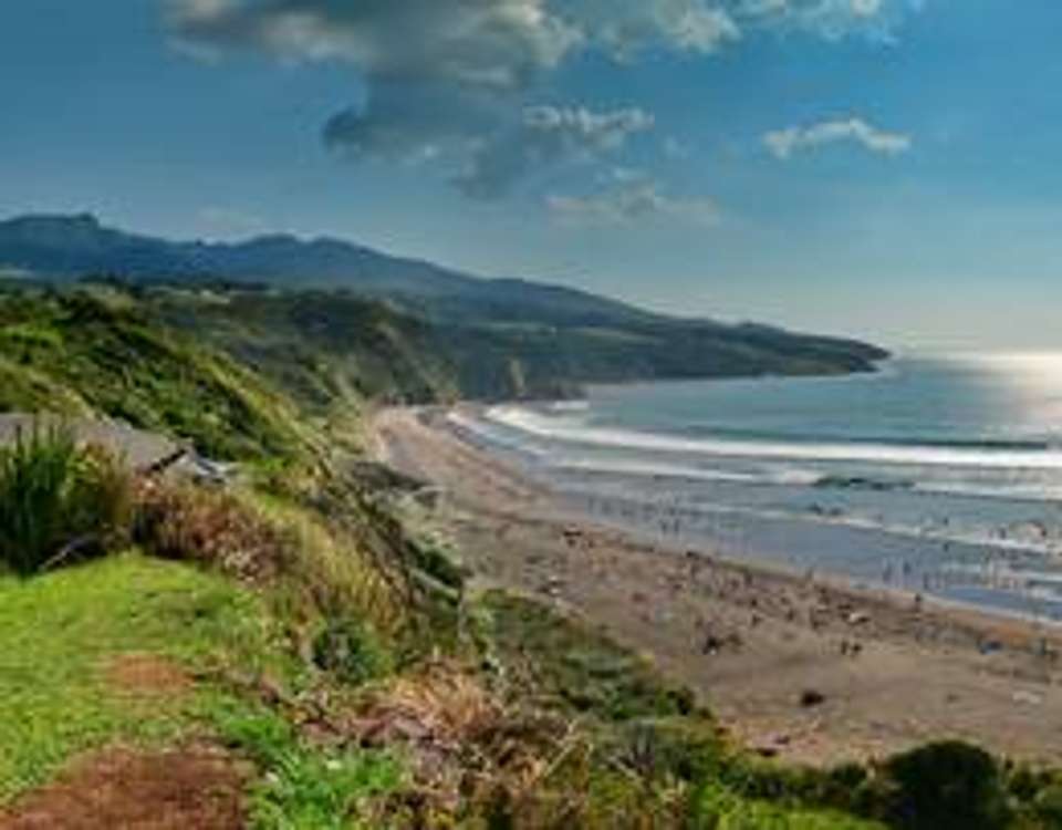 Budget North Island Adventure - 7 days - On The Go Tours - New Zealand