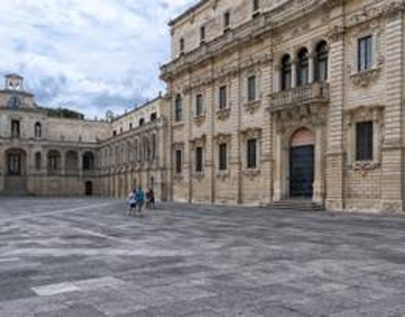 Image 4 of 11