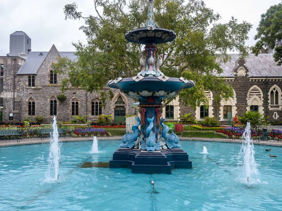 Budget South Island Adventure - 7 days - On The Go Tours - New Zealand