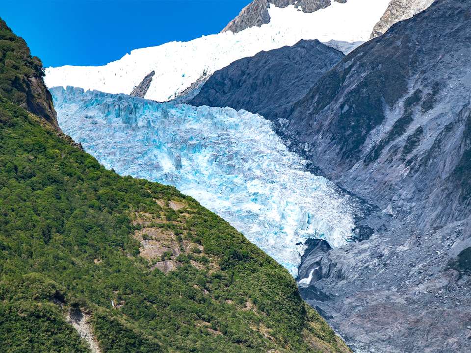 Budget South Island Adventure - 7 days - On The Go Tours - New Zealand