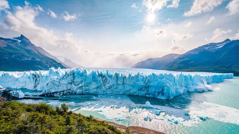 Puerto Iguazu Adventure Tour: Buenos Aires, El Calafate & Iguazu Falls