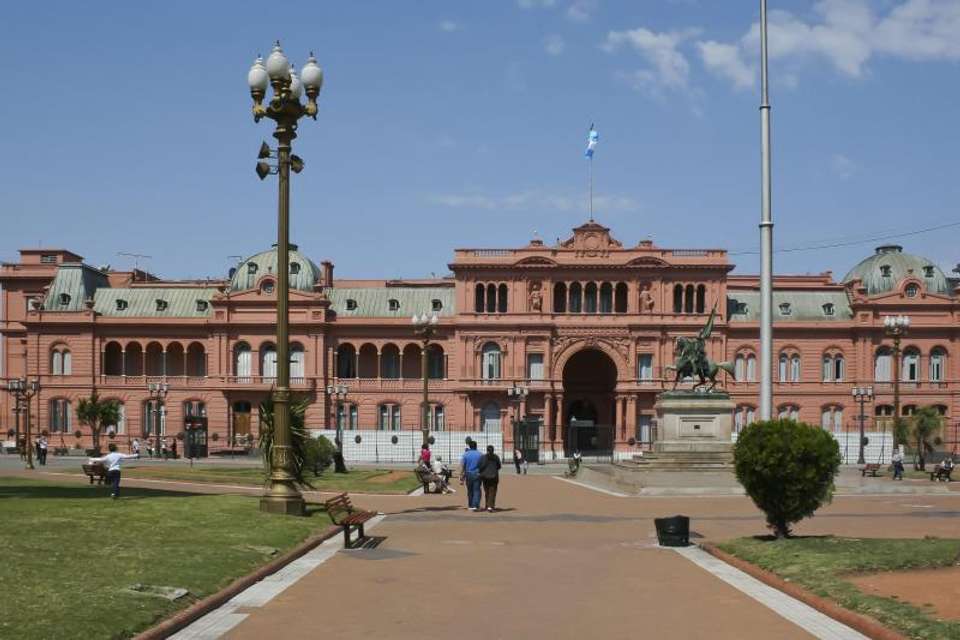 Buenos Aires Walking City Tour - Tangol Tours - Argentina - Image 4