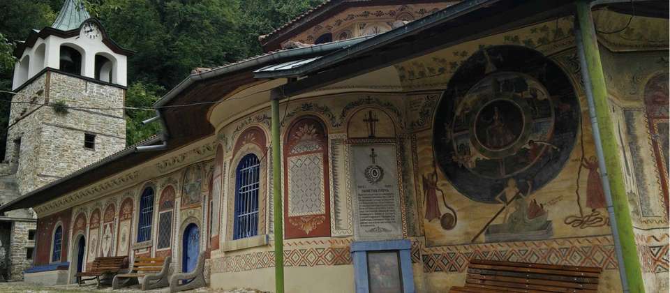 Bulgaria Mountains and Monasteries Guided Hike - Utracks - Bulgaria - Image 13