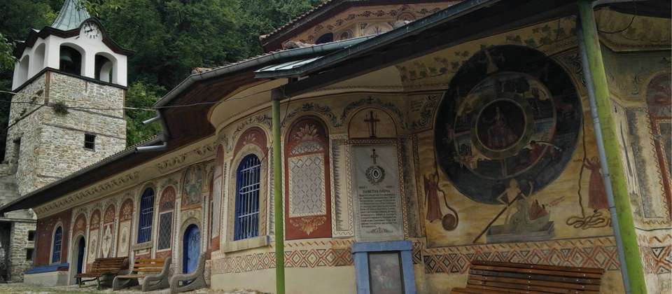 Bulgaria Mountains and Monasteries Guided Hike - Utracks - Bulgaria