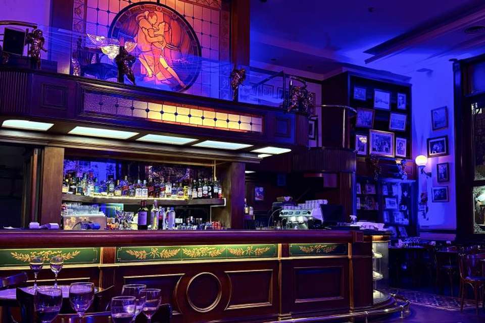 Cafe De Los Angelitos Dinner & Tango Show in Executive Sector - Tangol Tours - Argentina - Image 3