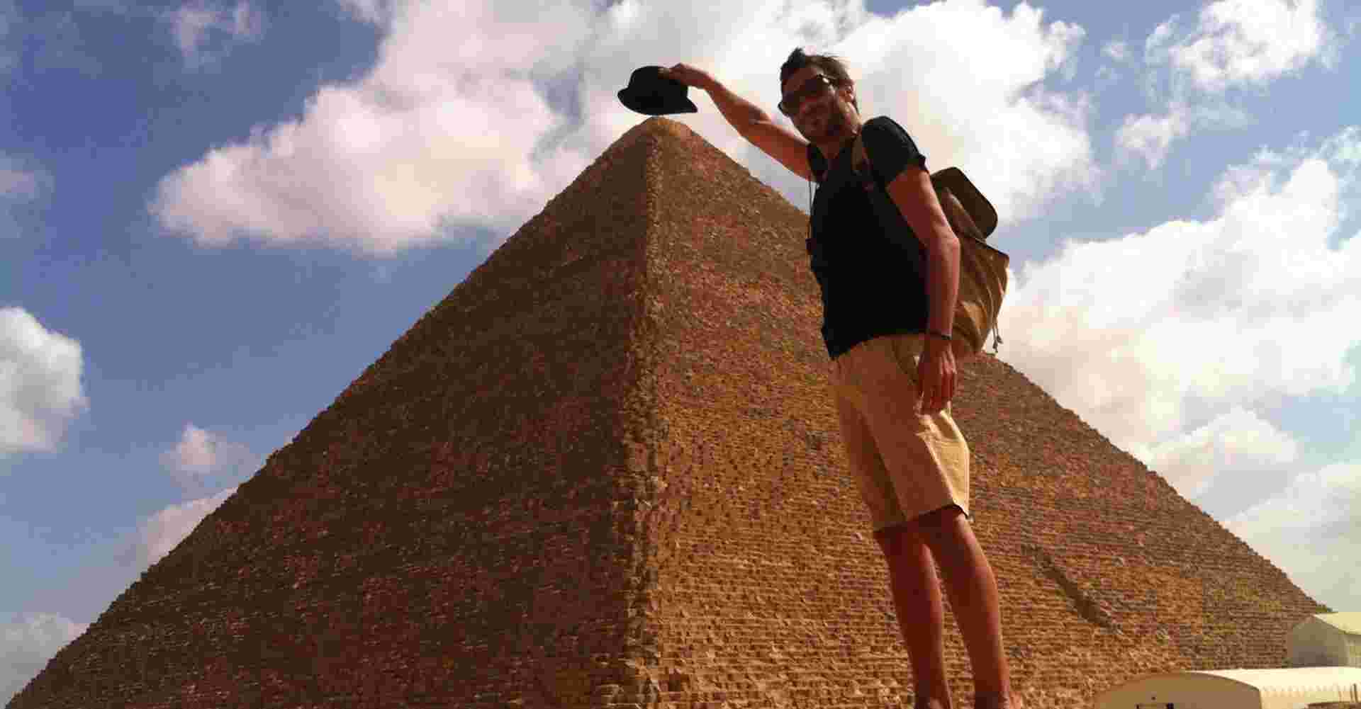 Cairo Tours Visiting Giza Pyramids and Sphinx