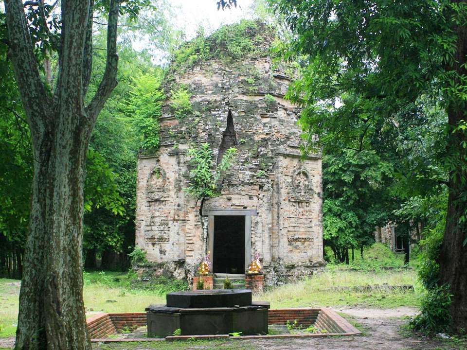 Cambodia Discovery - 8 days - On The Go Tours - Cambodia - Image 2