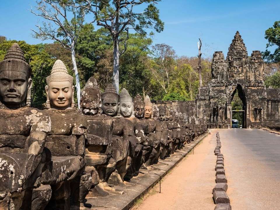 Cambodia Discovery Small Group Tour - Tweet World Travel - Cambodia - Image 6