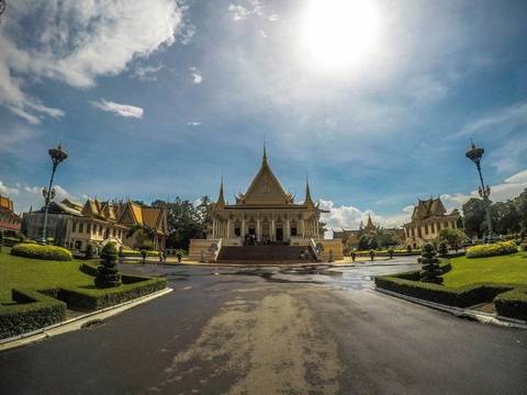 Cambodia Highlights Small Group Tour - Winter Tours