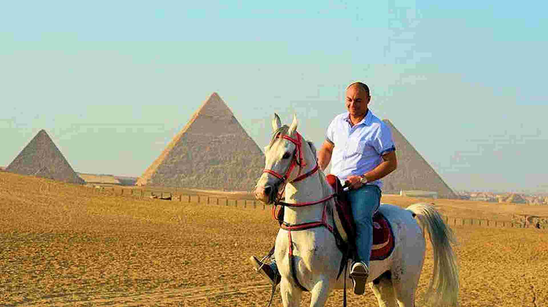 Camel or Horse Ride around Pyramids of Giza