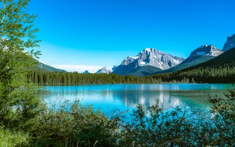 Canadian Rockies & Jasper Featuring Rocky Mountaineer