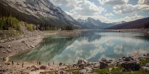 Canada Natural Landmarks Sightseeing Tour: Canadian Rockies Encompassed