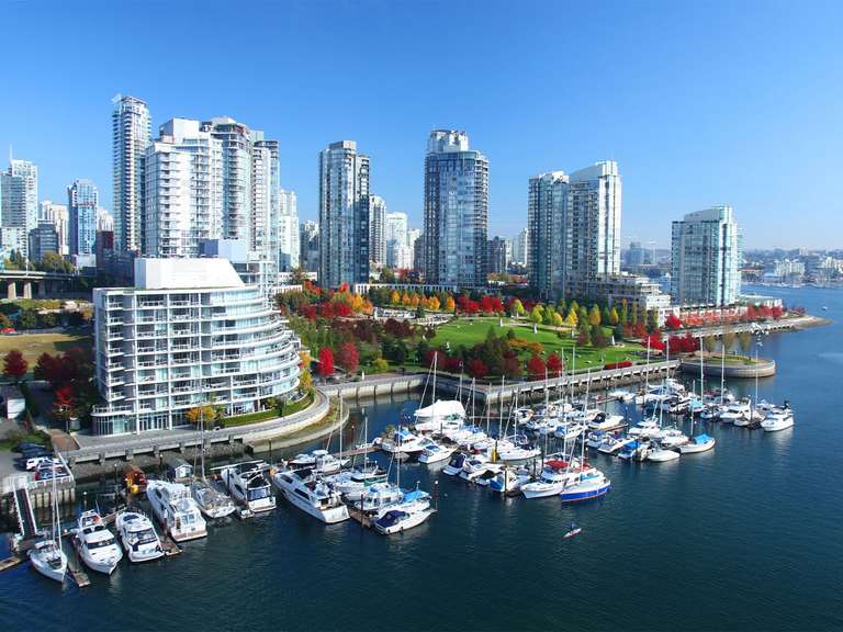 Canadian Rockies Summer Adventure - 4 days trip - alternative tour available