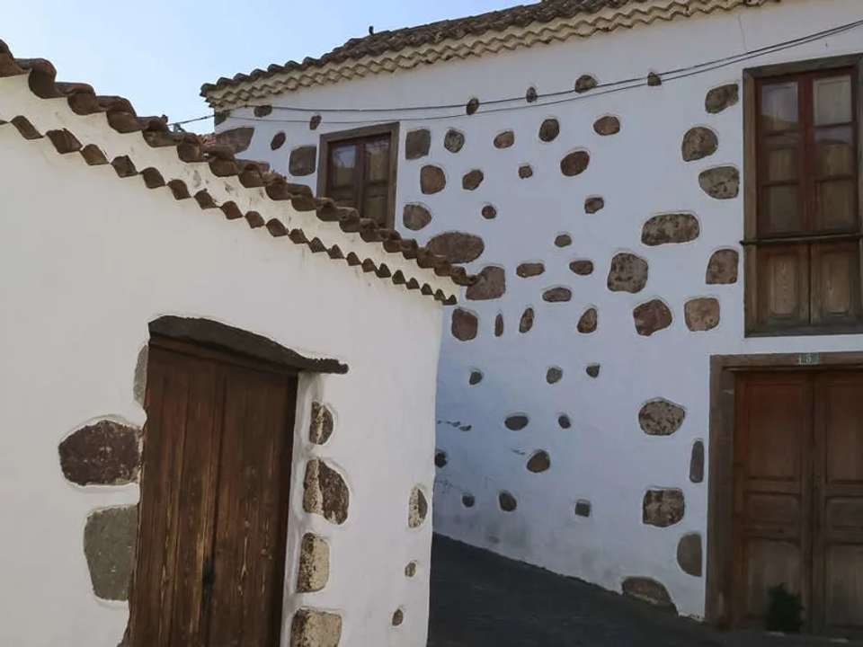 Image 10 of 17
