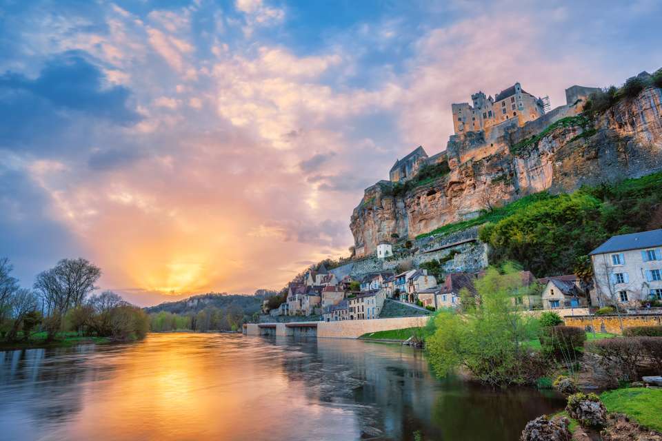 Canoeing on the Dordogne - Exodus Adventure Travels - France - Image 7