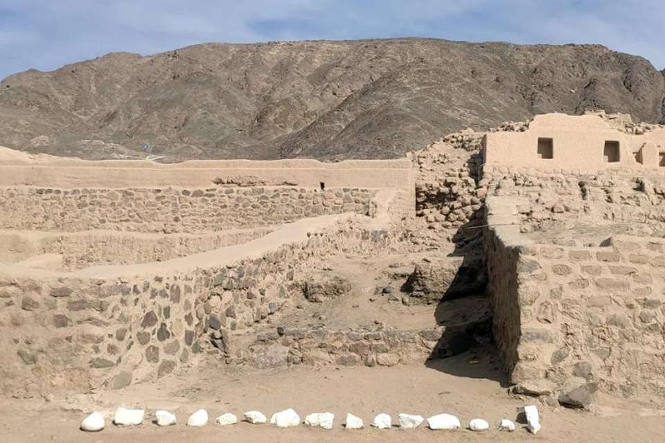 Cantalloc Aqueducts and Los Paredones - Tangol Tours - Peru - Image 5