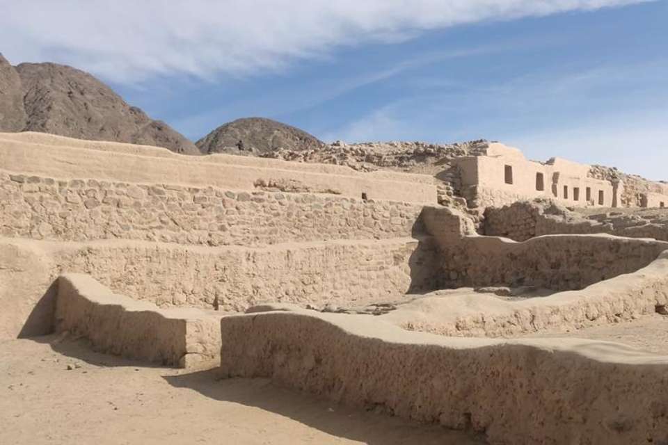 Cantalloc Aqueducts and Los Paredones - Tangol Tours - Peru - Image 7