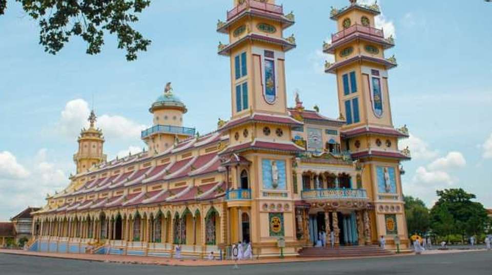 Cao Dai Temple & Cu Chi Tunnels full Day - Legend Travel Group - Vietnam - Image 4
