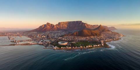 Cape Town To Victoria Falls - Hotel/lodge - April 2027