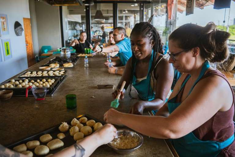 Cartagena: Colombian Baking Class with Coffee trip - alternative tour available