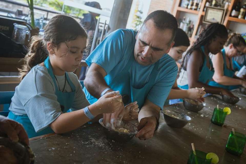 Cartagena: Colombian Baking Class with Coffee - Tangol Tours - Colombia - Image 3