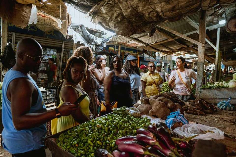 Cartagena Food Experience: Bazurto Market Tour & Cooking Class - undefined - Image 1