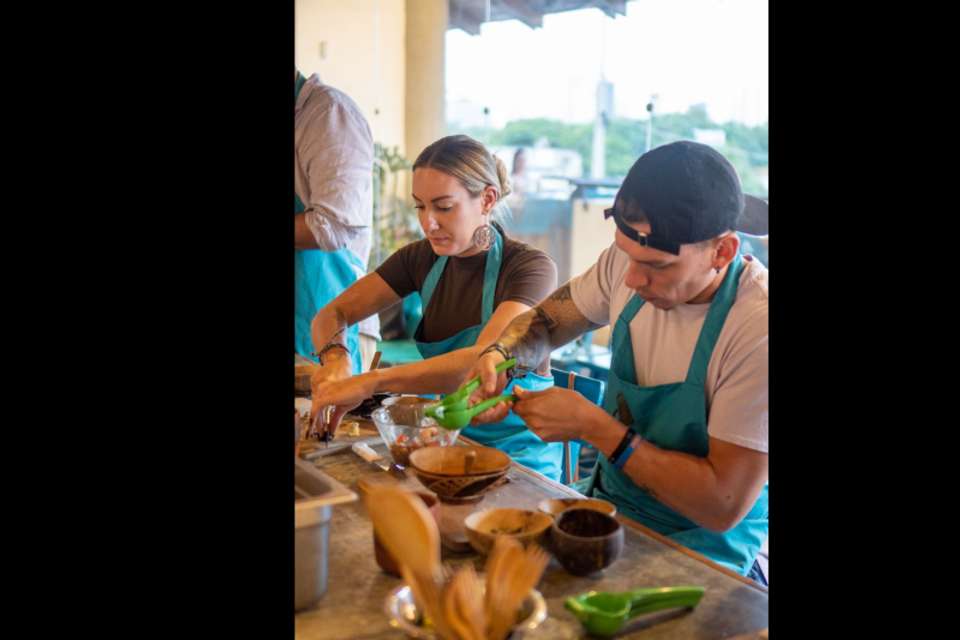 Cartagena Food Experience: Bazurto Market Tour & Cooking Class - undefined - Image 6