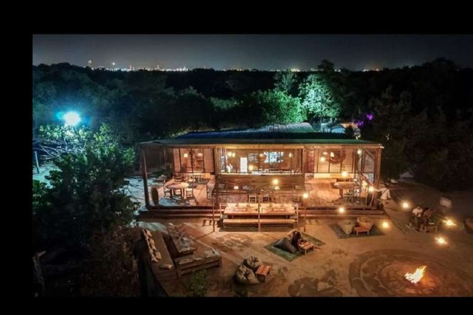 Cartagena: Tierra Bomba Beach Dinner with DJ & Boat Ride - Tangol Tours - Colombia - Image 6