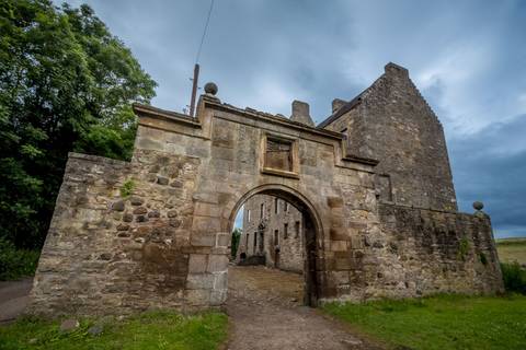 Castles, Lochs & Outlander - Fall Tours