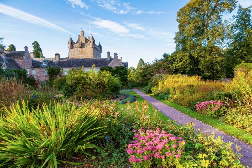 Cawdor Castle & Cairngorms National Park - Highland Explorer Tours - Scotland - Image 3