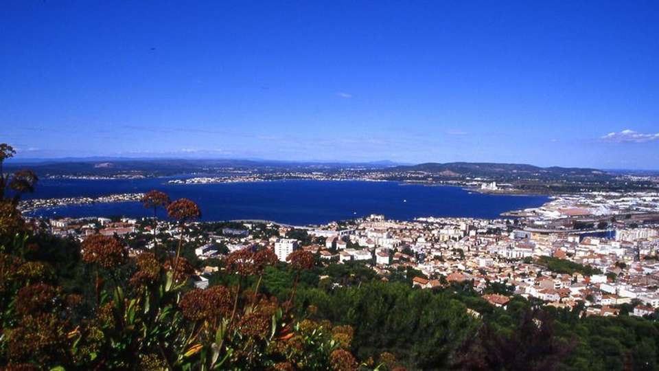 Charming Provence : a barge cruise in Southern France (port-to-port cruise) - Tweet World Travel - France - Image 6