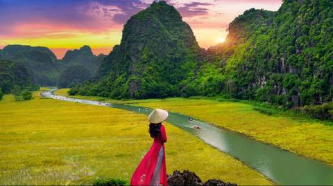 Hanoi Local Culture Tour: 12-day Charming Vietnam Tour I All Inclusive