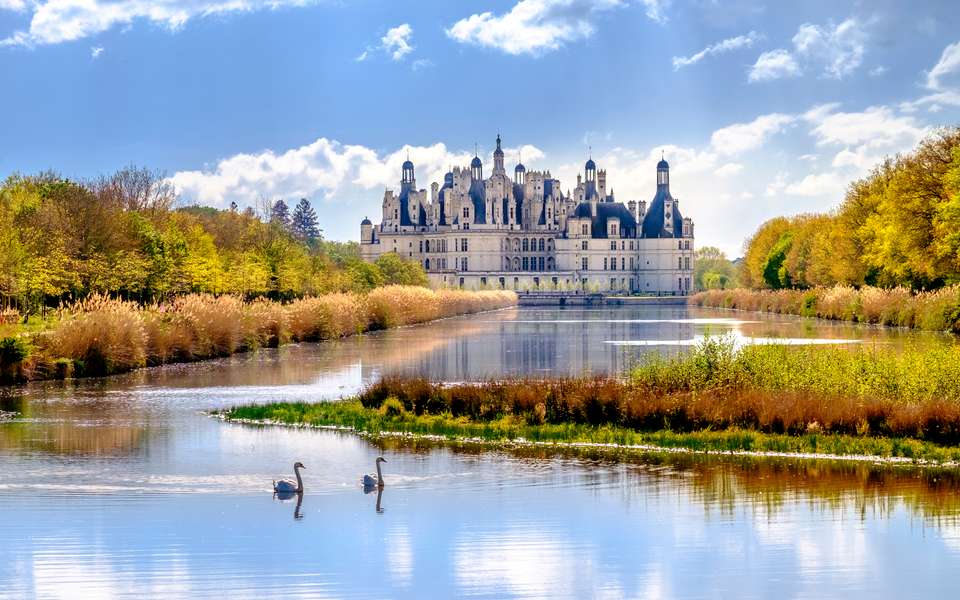 Chateaux of the Loire Walk - Exodus Adventure Travels - France - Image 1