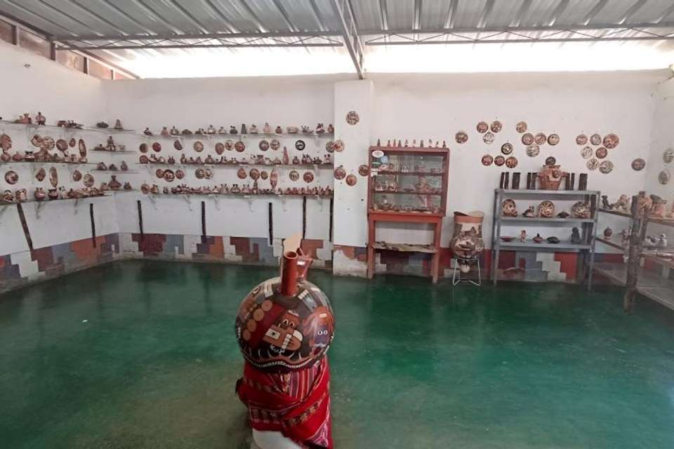 Chauchilla Cemetery and artisan workshop - Tangol Tours - Peru - Image 5