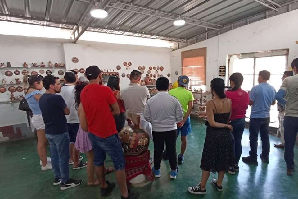 Chauchilla Cemetery and artisan workshop - Tangol Tours - Peru - Image 7