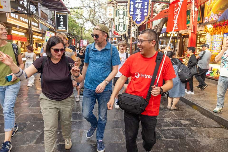 China Adventure - Intrepid Travel - Hong Kong