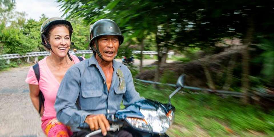 China & Vietnam: Chengdu to Hanoi - G Adventures - China - Image 10