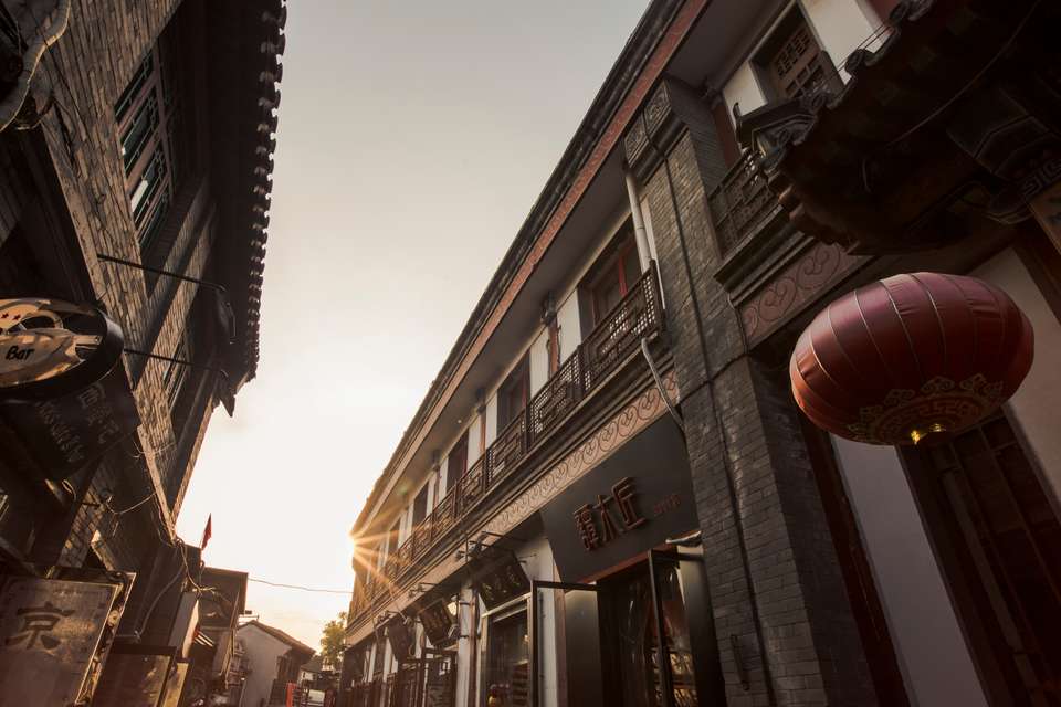 China & Vietnam: The Great Wall to Ho Chi Minh - G Adventures - China