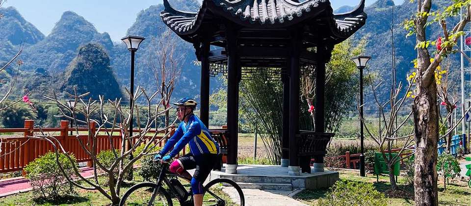 China Bike and Hike - World Expeditions - China - Image 7