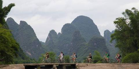 China: National Parks & Vibrant Cities - Spring Tours
