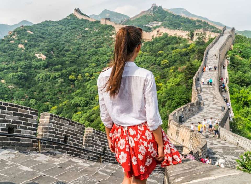 China on a Shoestring - Encounters Travel - Hong Kong - Image 13