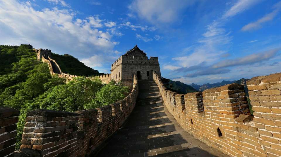 China Provincial Discovery - Truly China Travel - Hong Kong - Image 6