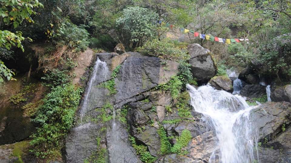 Chisapani to Nagarkot Trek - Outshine Adventure Pvt Ltd - Nepal - Image 2